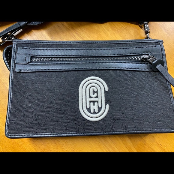 Coach Sling Bag - Picture 3 of 8